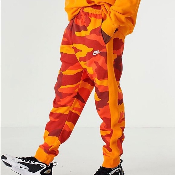 nike sportswear club fleece camo